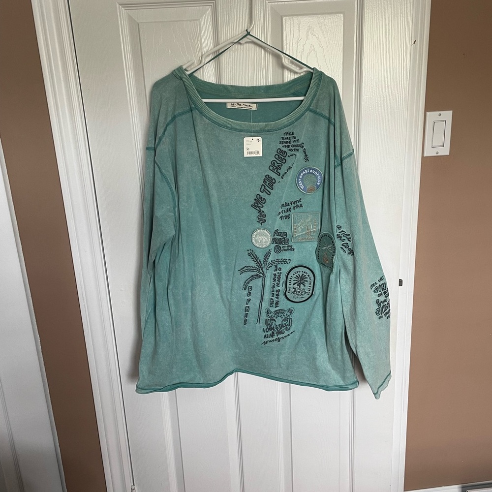 NWT-Free People aqua Oversized Sweatshirt